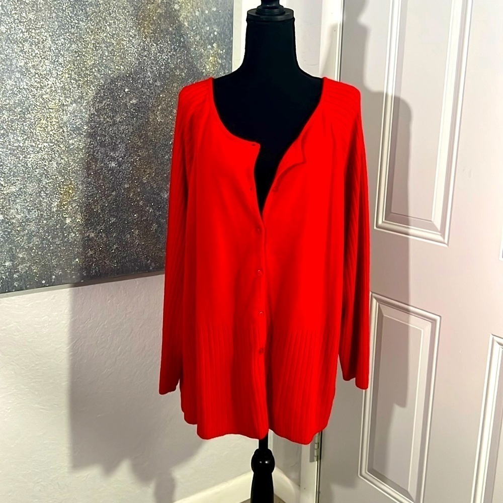 Red Avenue Button-Up Sweater Size 26-28.